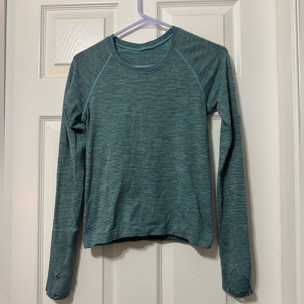 Lululemon swiftly long sleeve shirt size 6 euc 2.0 race length